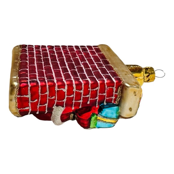 NWOT Macy's Holiday Lane Santa Coming Down The Chimney Ornament - Picture 9 of 12